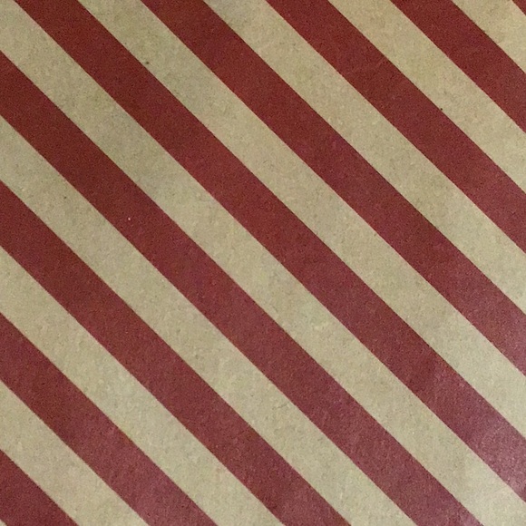 Meet your Posher, Jenna - Picture 1 of 1